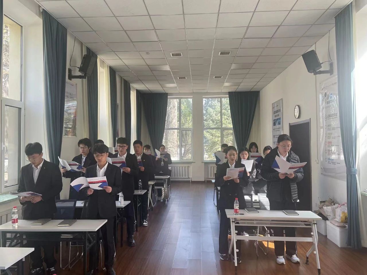 學(xué)習(xí)新知識(shí)，感悟新內(nèi)涵——鞍勤集團(tuán)、溫泉集團(tuán)、公服集團(tuán)新生培訓(xùn)迎來(lái)階段性成果